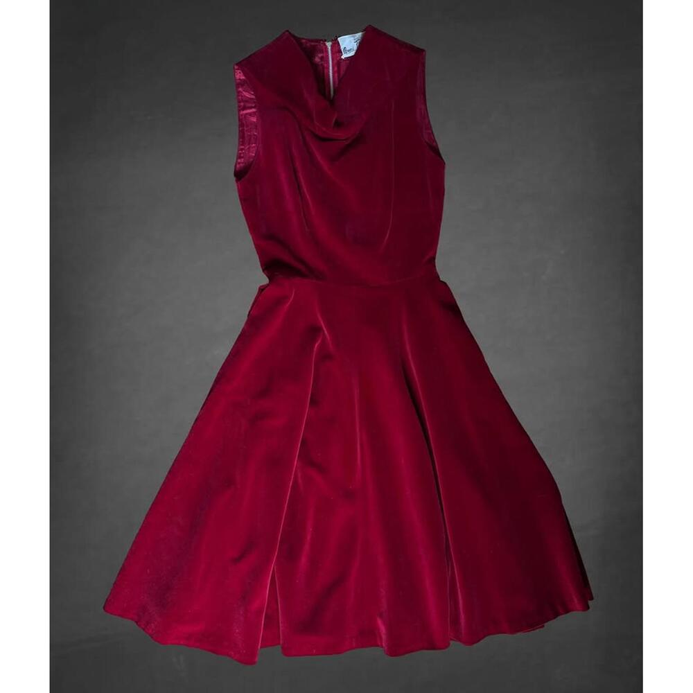 1950’s Vintage. Anne Fogarty Burgundy Velvet Cowl-Neck A-Line Dress. Pockets XXS